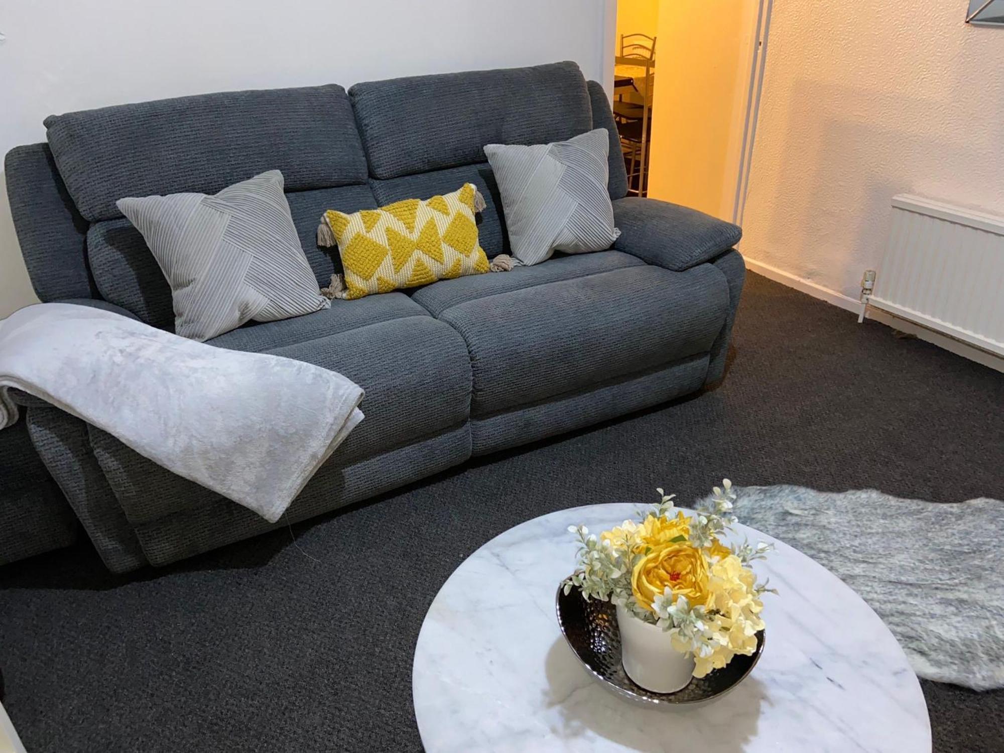 Handsworth Home - 2 Bedroomed Sheffield Exterior foto